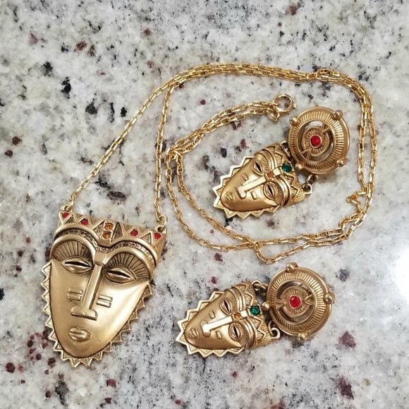 Avon Jewelry - Avon vintage Tribal Mask jewelry set